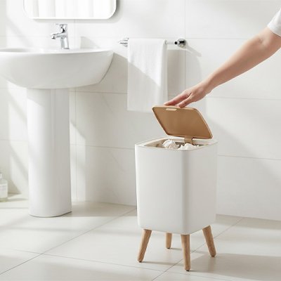 Poubelle salle de bain | Design Compact - Ma Maison Epurée